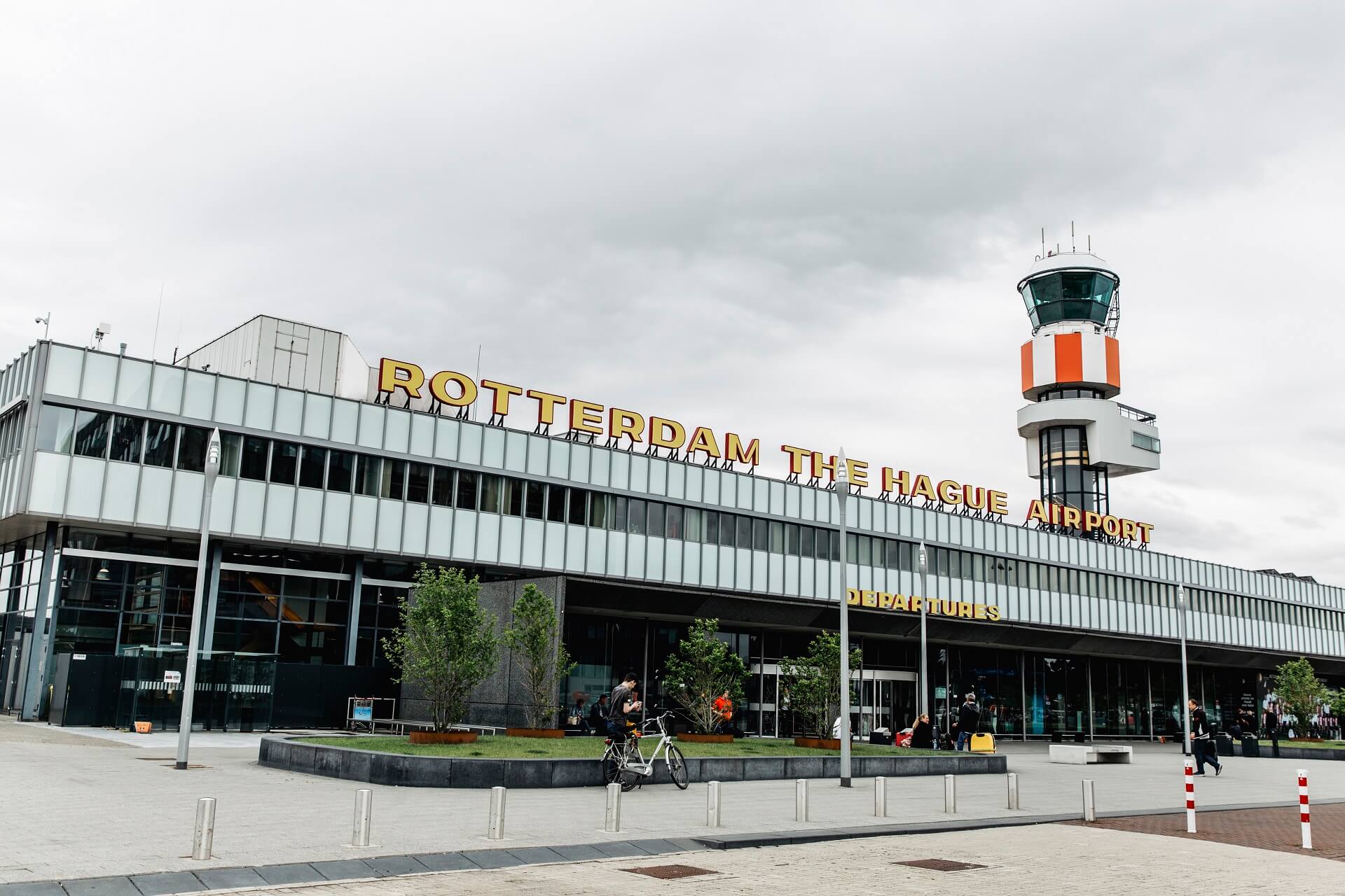 luchthaven rotterdam airport